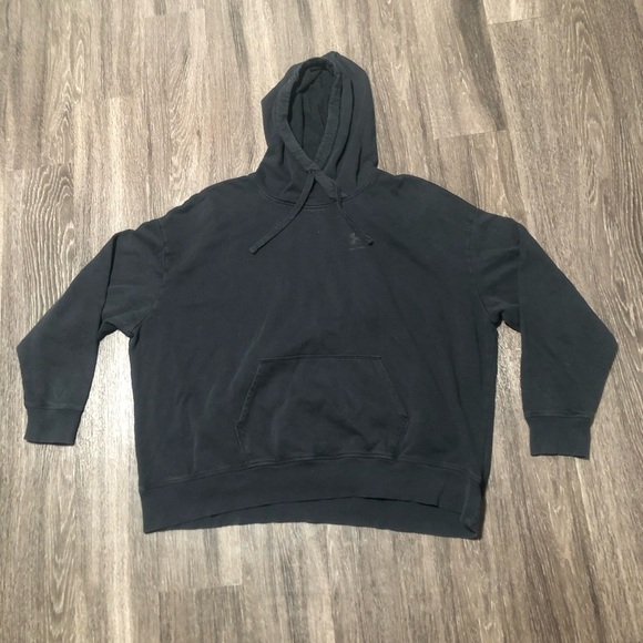 Under Armour Black Hoodie - Picture 1 of 6